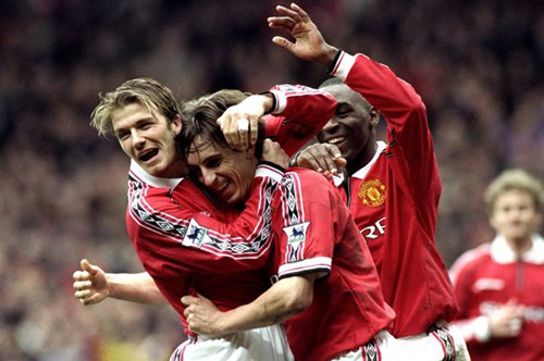 摇旗呐喊的 摇旗呐喊的