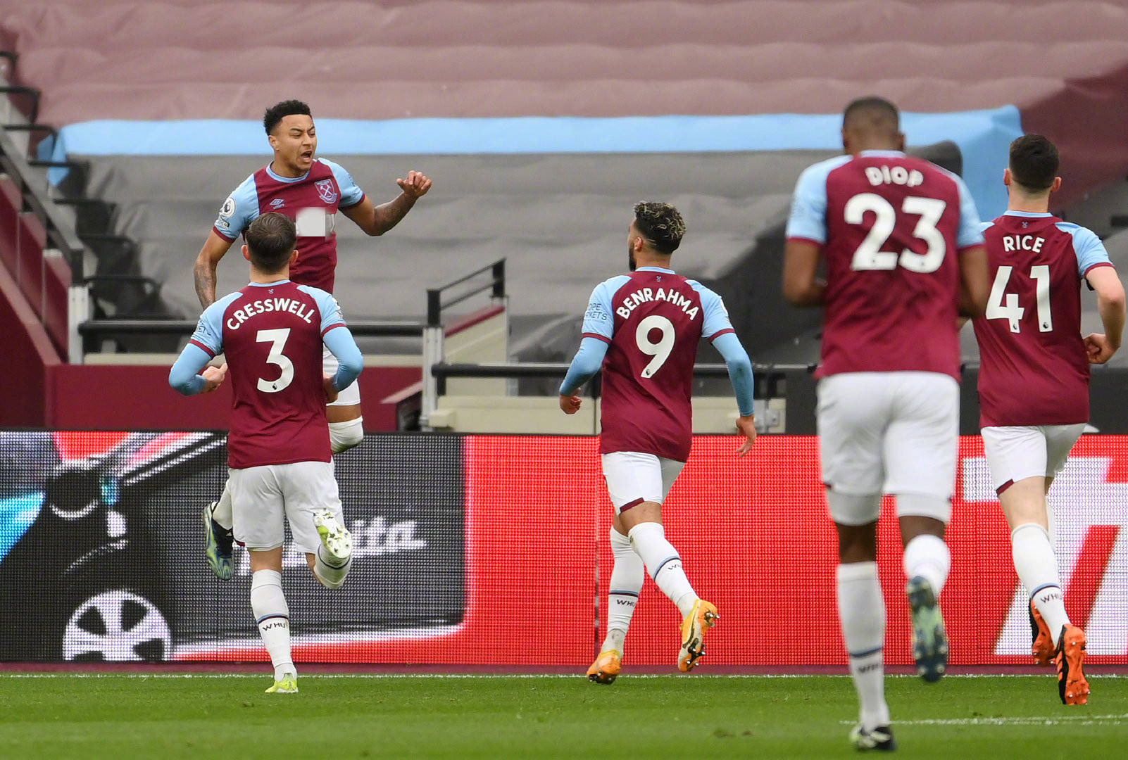 而且具备充 而且具备充